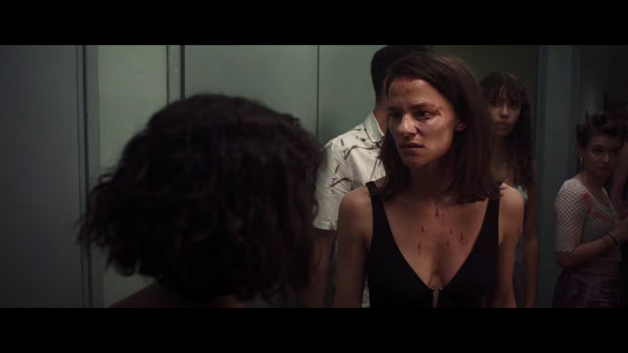 Delicious (2025) NF WEB-DL Hindi + De 720p 10bit HEVC HE-AAC 2.0 ESub.mkv.0004